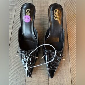 GBG Los Angeles Black Pointy Pump Mules Heels Bow - Corset Women’s Size 6.5 NWOT